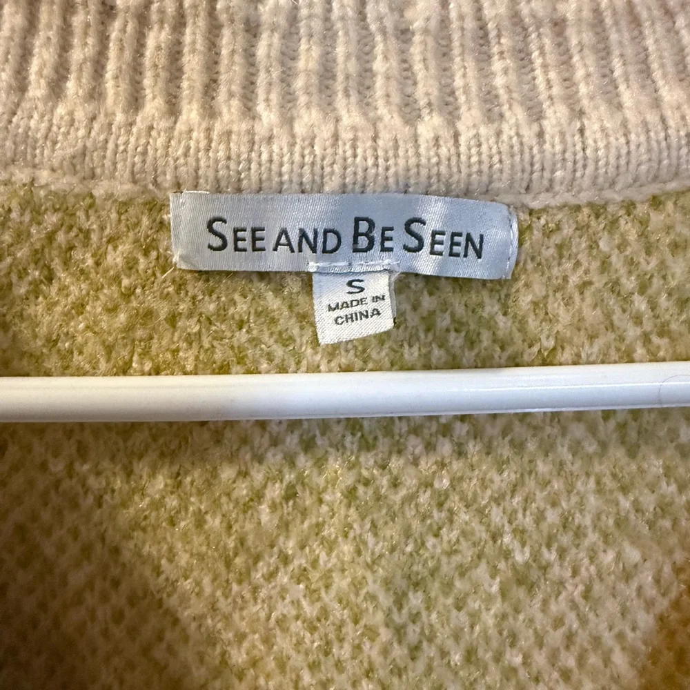 Colorful Patterned Women's Sweater - Picture 4 of 9